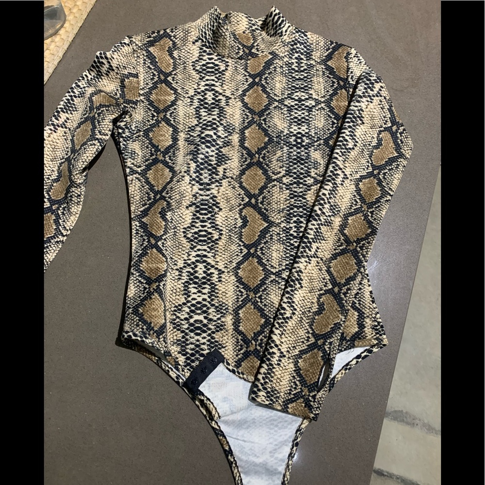 ★ Snakeskin bodysuit ★